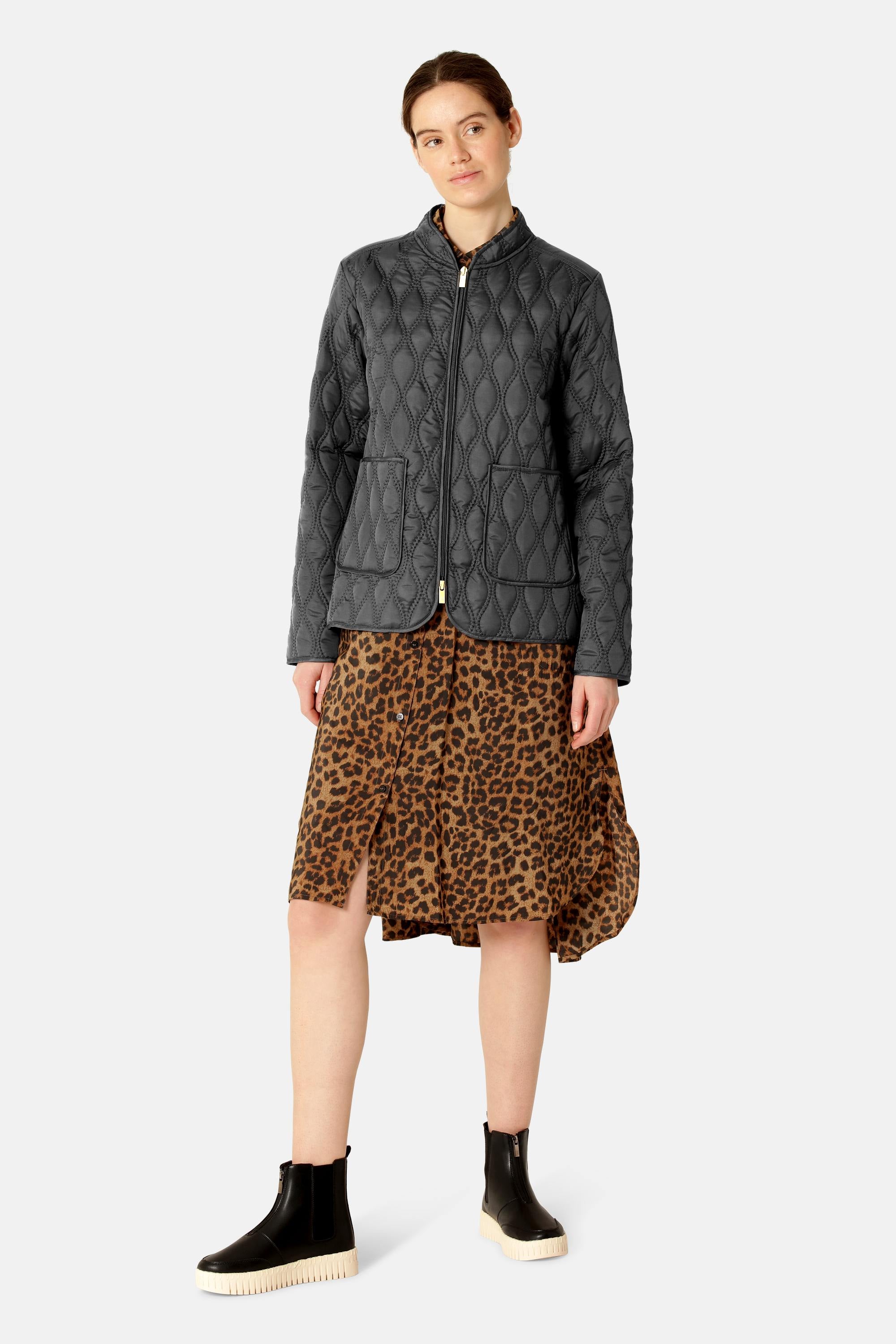 Short Quilt Jacket - Black